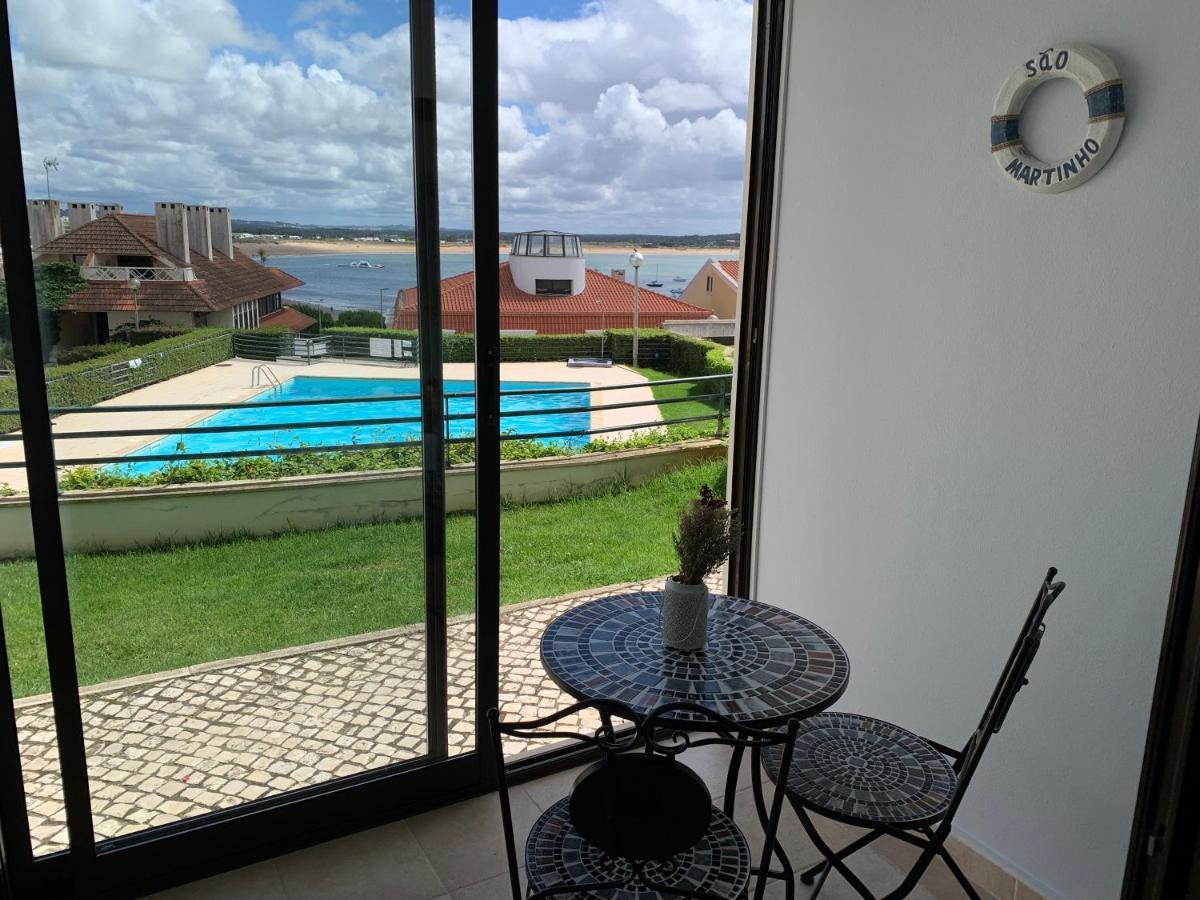 Casa Na Onda Sonho Da Baia Apartment Sao Martinho do Porto Exterior photo